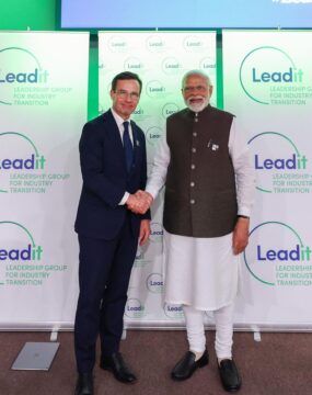 Indian Prime Minister Modi (right) and Swedish Prime Minister Kristersson (left)