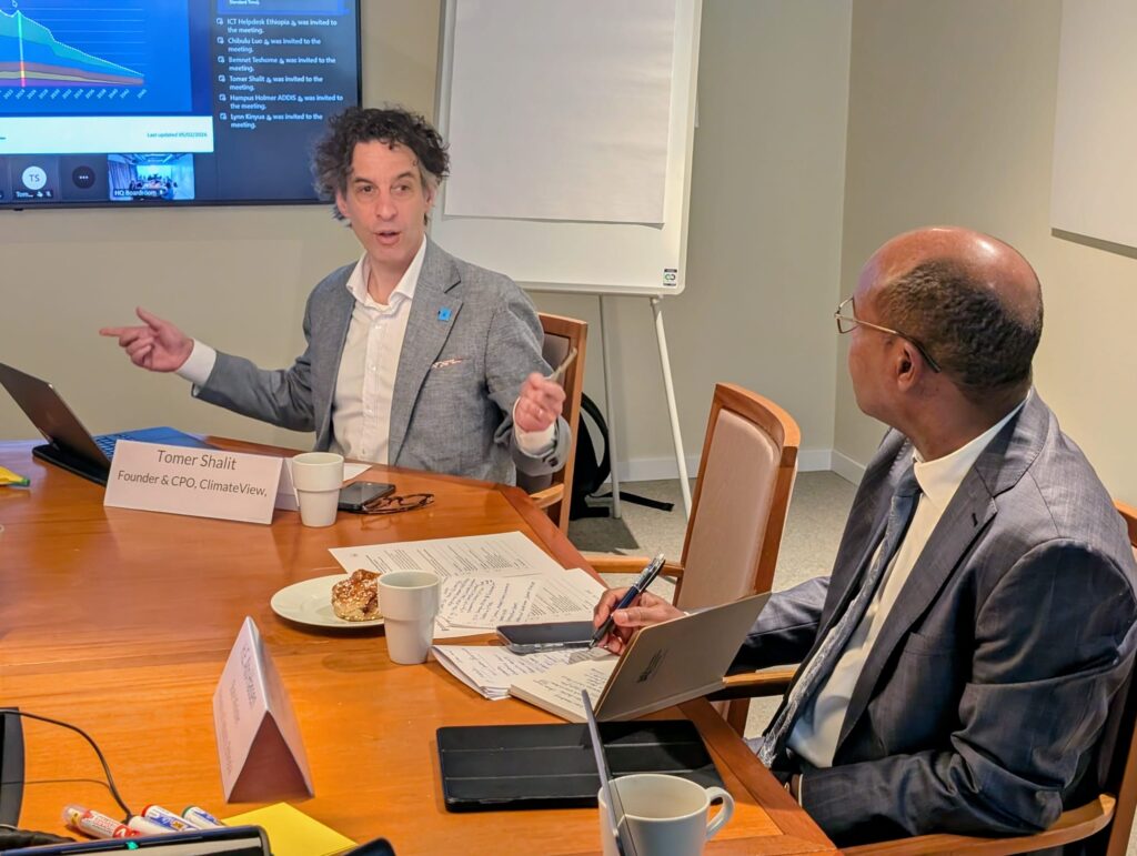 Tomer Shalit, CPO & Co-Founder ClimateView and Hassan Mohammed, State Minister, Ministry of Industry, Ethiopia. Photo: Jane Birch/LeadIT