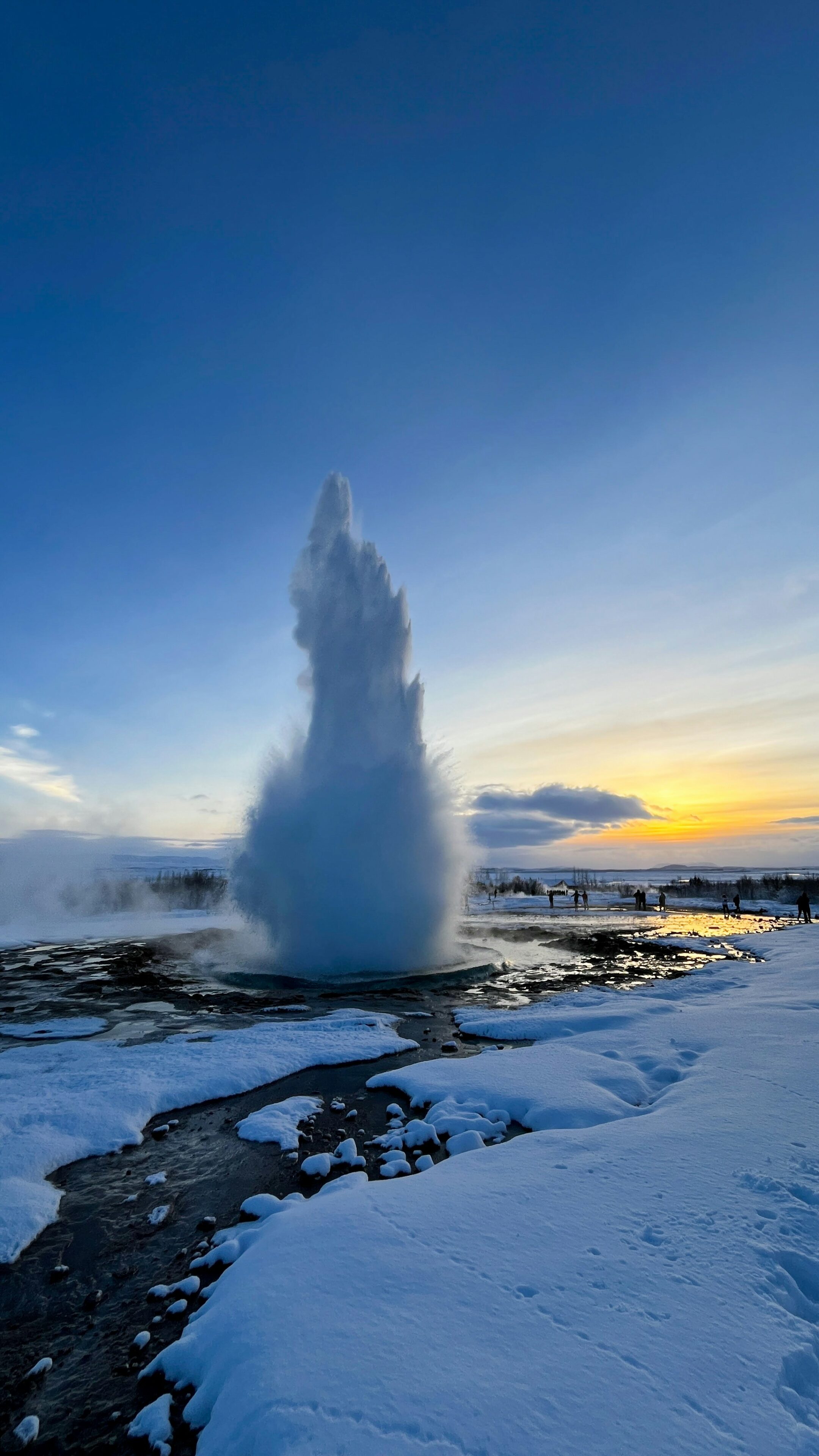 Strokkur Geyser, Iceland. Photo: Bart van Griensven/unsplash